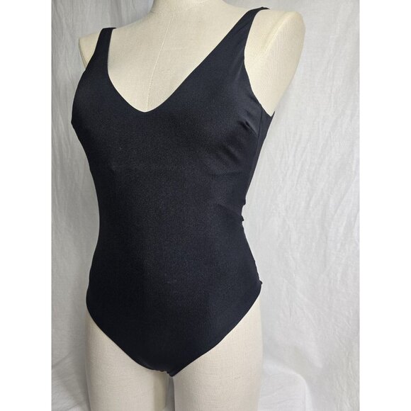 Lululemon Waterside V-Neck Skimpy-Fit One-Piece Swimsuit *B/C CupBlack- Size XS - Picture 10 of 16